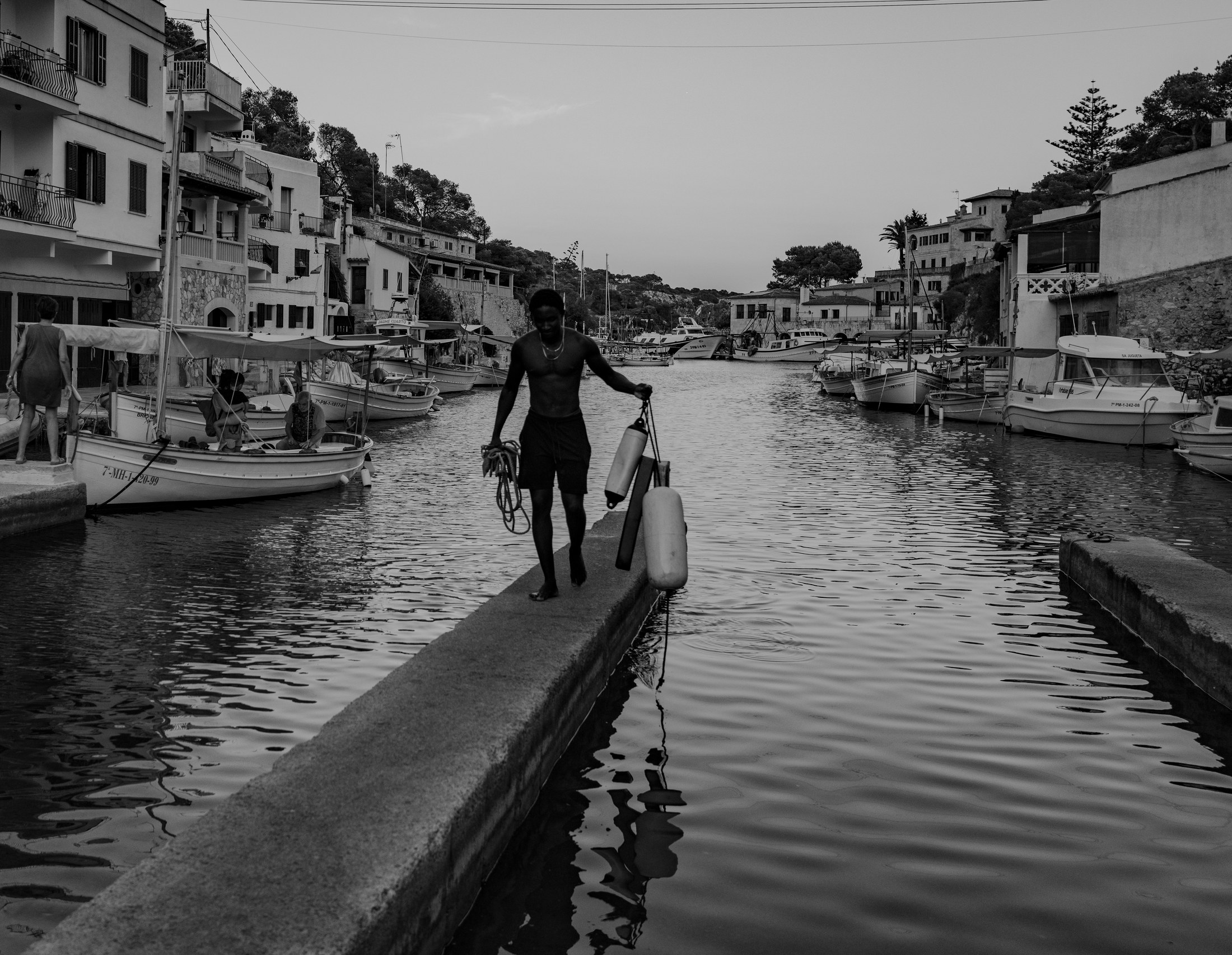 Harbor walk, photographed by Luna Studio